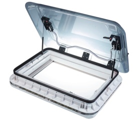 Claraboya panorámica 700×500 para camper y autocaravana: tapa gris, LED regulable y cierre estanco. Compra hoy en Muchocamping y recíbela en casa.